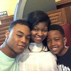 Meet your Posher, Veronica